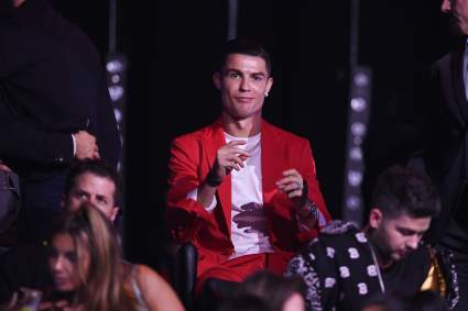 Cristiano Ronaldo sorprendió en Instagram con un excéntrico look: ¿ridículo u original?