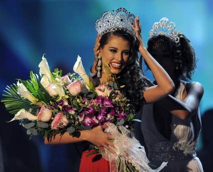 Miss Universo 2009 Stefanía Fernández se separa de su esposo