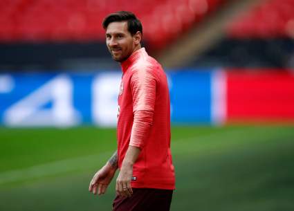 Furor en las redes por el asombroso parecido de Leo Messi con un exfutbolista en 1969 [FOTOS]