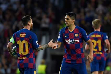[FOTOS] Confinados en un yate en Ibiza: difunden imágenes de las vacaciones de Messi y Suárez