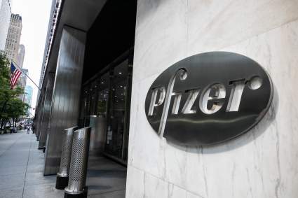 Vacuna del COVID-19 estará lista en octubre: Pfizer está en pruebas finales