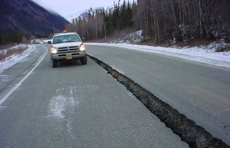 Fuerte terremoto de 7.8 sacude a Alaska: ¿cuántas víctimas dejó?