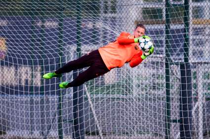 Ter Stegen luchará contra lesión para llegar a la gloria