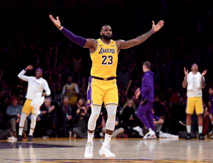 LeBron James deja entrever su posible regreso: Mira el video viral
