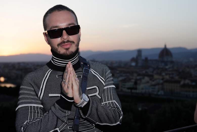 J Balvin revela cómo casi lo mata el COVID-19 J Balvin revela cómo casi lo mata el COVID-19