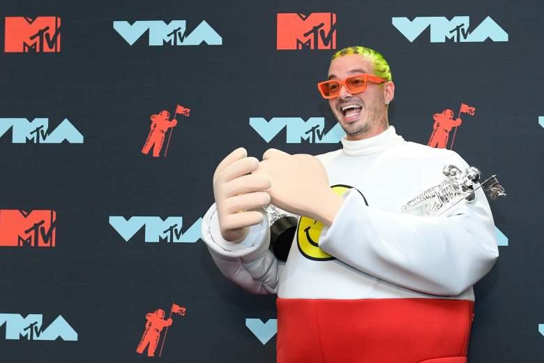 J Balvin revela cómo casi lo mata el COVID-19 J Balvin revela cómo casi lo mata el COVID-19