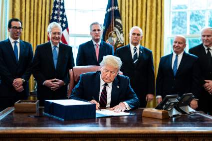 ¿Por qué Trump no incluyó segundo cheque de $1,200 en sus órdenes ejecutivas?