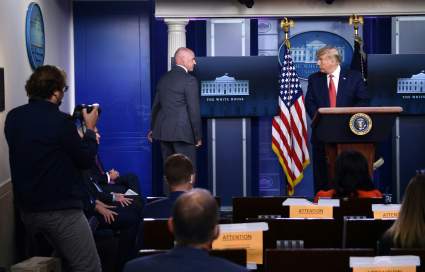 Trump abandona conferencia de prensa tras tiroteo en la Casa Blanca: ¿Cómo está el Presidente?