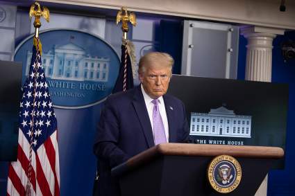 Reportero le preguntó a Trump si se arrepiente de decir “tantas mentiras”: ¿cómo reaccionó?