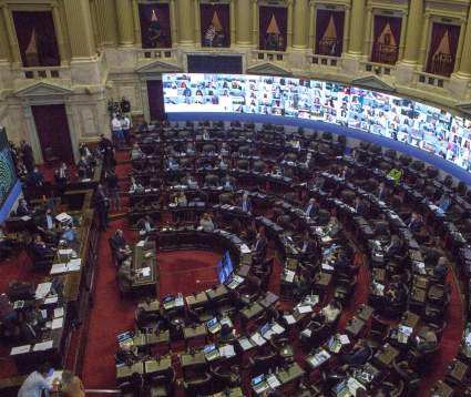 Escándalo sexual en el Congreso argentino: un diputado protagonizó un acto erótico en plena sesión