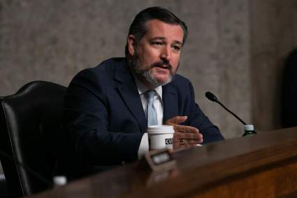 ¿Un latino podría reemplazar a Ruth Bader en la Corte Suprema?: Trump quiere que sea este senador
