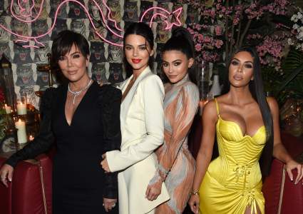 ¿Qué miembro de la familia Kardashian admitió ser “marihuana”?