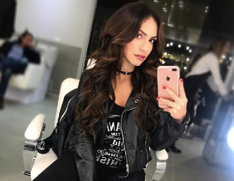 ¿Cuál look de Kimberly Reyes es tu favorito?