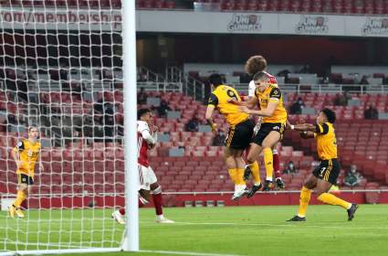 Se recupera Raúl Jiménez de una operación ¿qué le pasó?