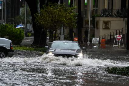 [VIDEO] Graves inundaciones en Miami por el paso de Eta: ¿Qué ruta seguirá la tormenta tropical?