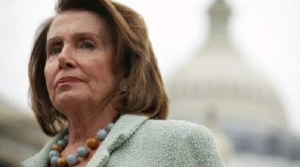 Pelosi le pide a Trump reiniciar las negociaciones para un paquete de alivio económico