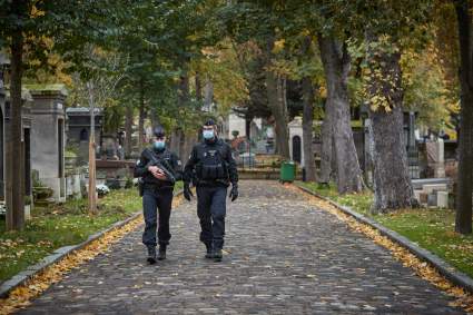 Horror en Francia por el asesinato de tres policías: ¿Cuál fue el móvil del crimen?