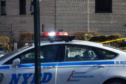 Asesinan en sótano a hispana de 59 años en Nueva York: Hijo decía que era “el diablo”