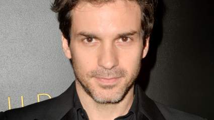 Santiago Cabrera destapa las nuevas realidades de Hollywood tras “Godmothered” [ENTREVISTA]