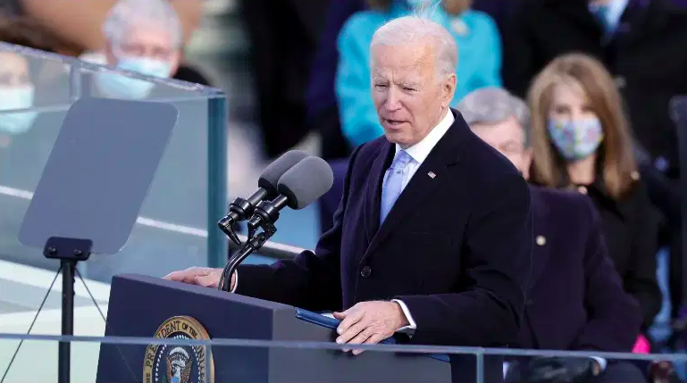 El presidente Joe Biden pronuncia su discurso inaugural el 20 de enero de 2021.