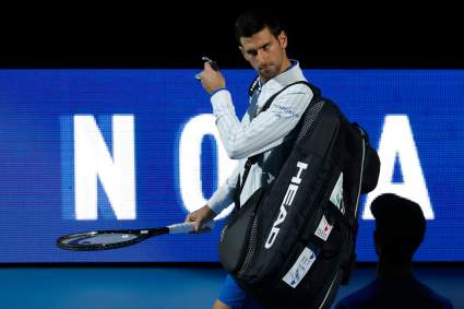 Novak Djokovic sacude al Australian Open con una dura carta