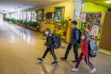 Los CDC aconsejan la reapertura de las escuelas en Estados Unidos