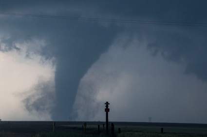 Tornado en Alabama deja un muerto y cinco heridos – VIDEOS