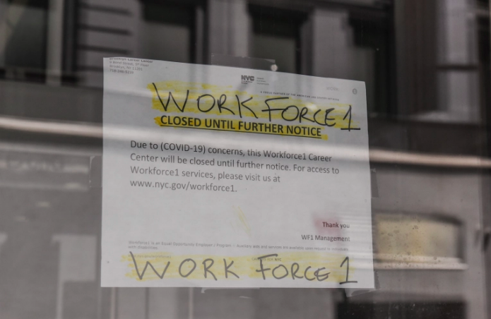 &iquest;Qui&eacute;nes tendr&iacute;an que devolver sus beneficios de desempleo?