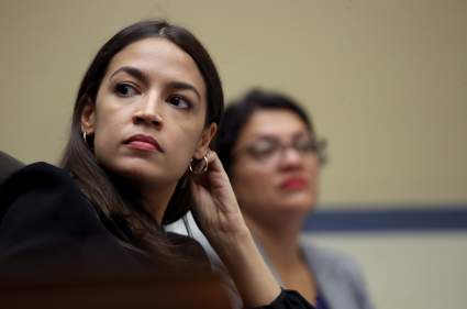 Alexandría Ocasio-Cortez confiesa que fue víctima de agresión sexual: [Video]
