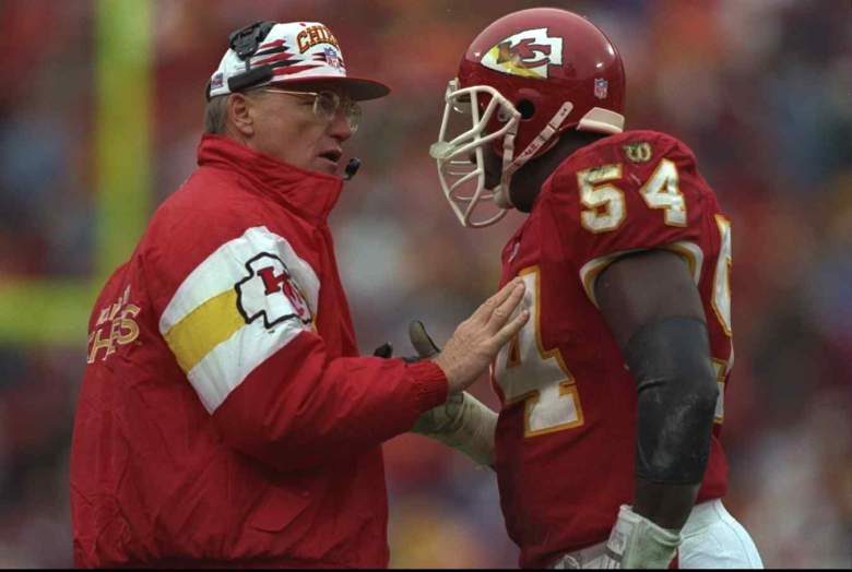 Marty Schottenheimer pasó 10 de sus 31 temporadas en la NFL como entrenador en jefe de los Kansas City Chiefs.