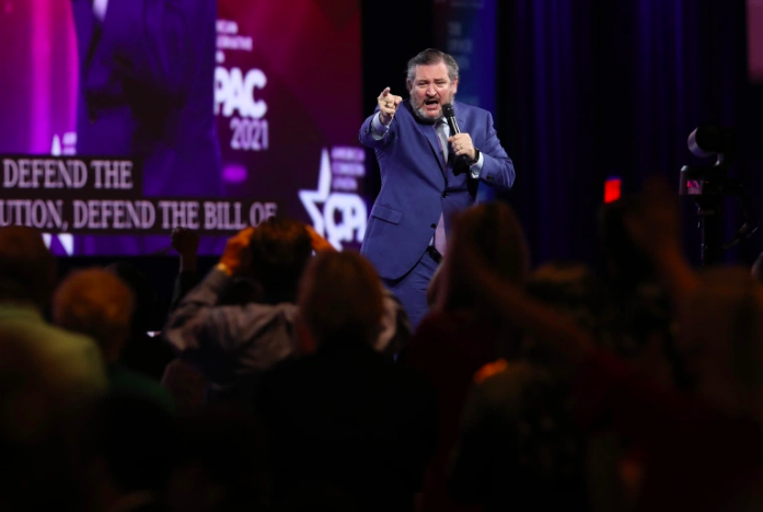 Ted Cruz hablando en CPAC 2021 sobre Trump y Cancún.