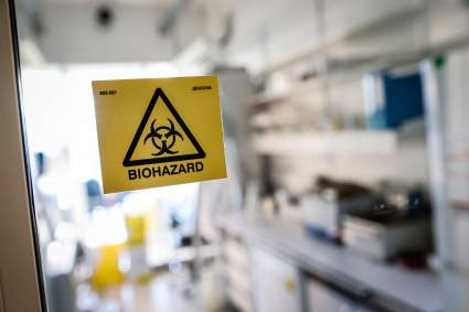 COVID-19 se originó en un laboratorio de China, según exdirector de los CDC