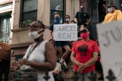 Inquilinos de Nueva York exigen que el Estado pague rentas atrasadas de todos