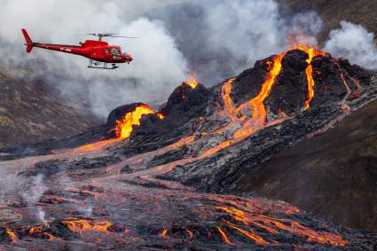 Impactante erupción de volcán Fagradalsfjall en Islandia – Fotos y Videos