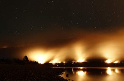 Destructivos incendios arrasan la Patagonia de Argentina – Fotos y Videos