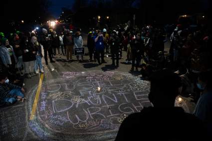Caos en Minnesota tras muerte de joven negro a manos de policía: [Videos]