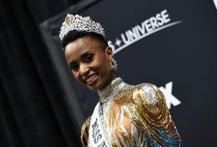 Miss Universo prohibe besos, “selfies” y abrazos: Zozibini Tunzi hizo el anuncio