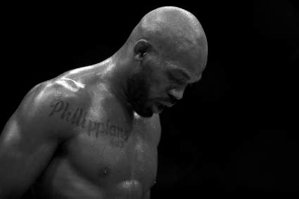 VIDEO: Jon Jones impresiona con su look más atlético
