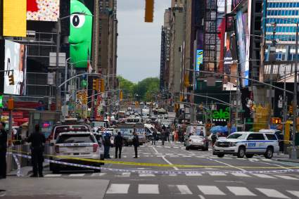 Policía busca a este sospechoso por tiroteo en Times Square: Farrakhan Muhammad