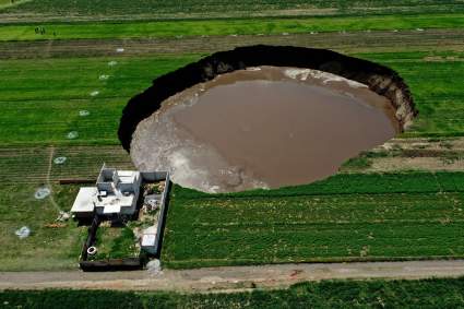 México: el misterioso socavón que alarma a una comunidad: [IMÁGENES]