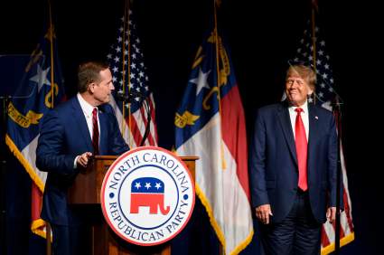 ¿Trump llevaba pañal en Carolina del Norte?: ¿Qué tenía en su pantalón?: Fotos
