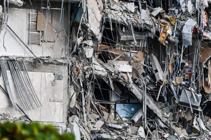 Miami-Dade: derrumbe de un edificio deja al menos 11 muertos y varios heridos [IMÁGENES]