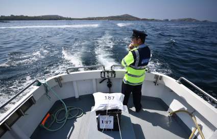 Hallan barco a la deriva con 20 muertos en una isla del Caribe: ¿Qué se sabe?