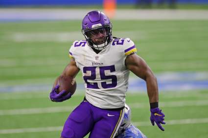 Esta es la razón por la que estelar corredor de los Vikings sigue enojado: ¿Por qué?