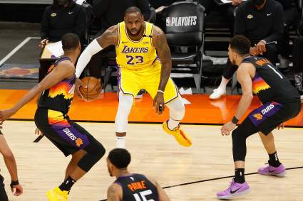 VIDEO-LeBron James se vuelve viral tras altercado sobre su hijo: ¿Qué ocurrió?