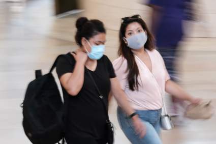 COVID-19: CDC vuelven a sugerir uso de mascarillas en algunas zonas: ¿Dónde?