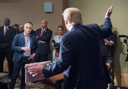 El nuevo roce entre Trump y Jorge Ramos: ¿Qué pasó esta vez? -[VIDEO]