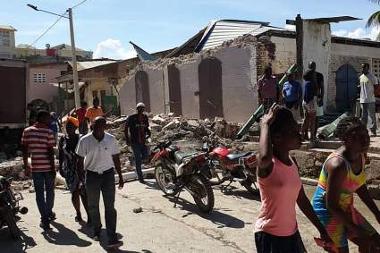 Fuerte terremoto en Haití deja ya por lo menos 1.297 muertos: [Videos]