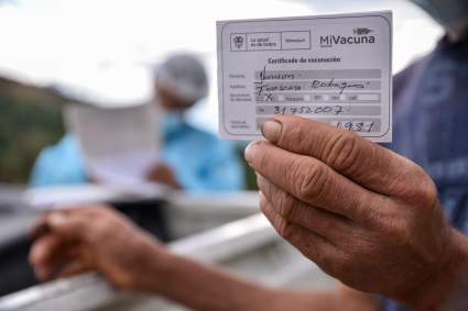 COVID-19: Duras penas por carnet de vacunación falso: ¿Cuánto años de cárcel?