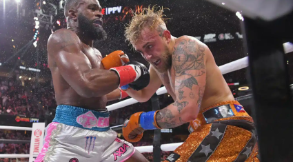 Tyron Woodley  cumplió su promesa: ¿Qué se tatuó?